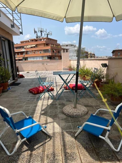 Con Ampio Terrazzo Appartement *
